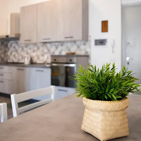 Gray Pearl - Cosy In Center Appartement Arona
